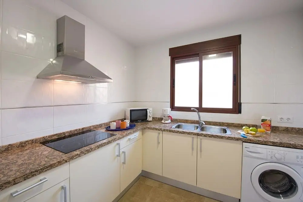Villa - 12 Bedrooms with Pool and WiFi - 104971