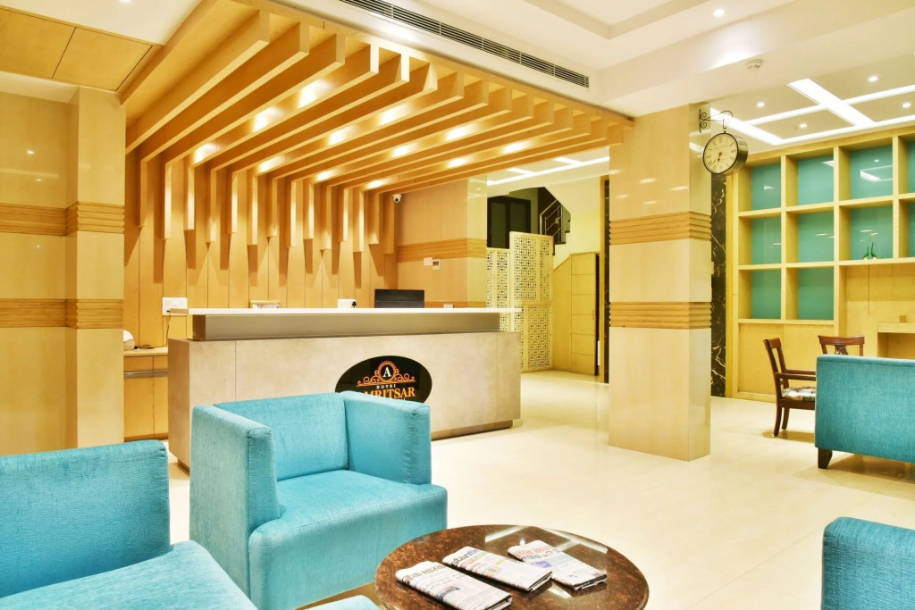 Hotel Amritsar International 2 min walk from Amritsar Bus Stand