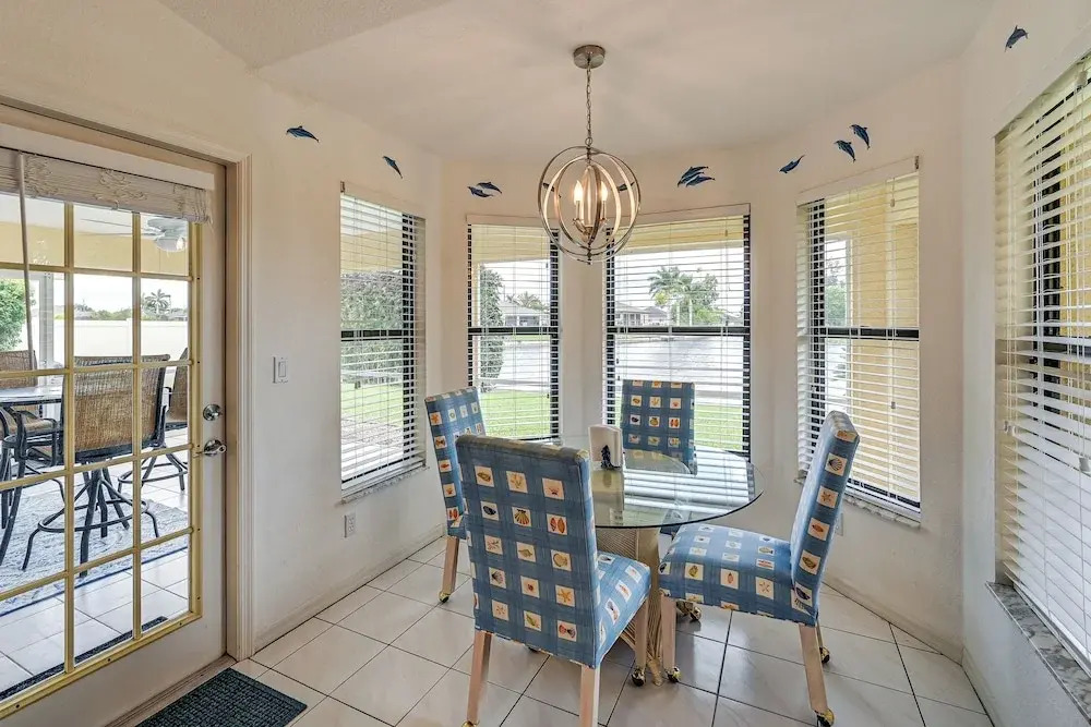 Waterfront Cape Coral Home: Views & Birdwatching