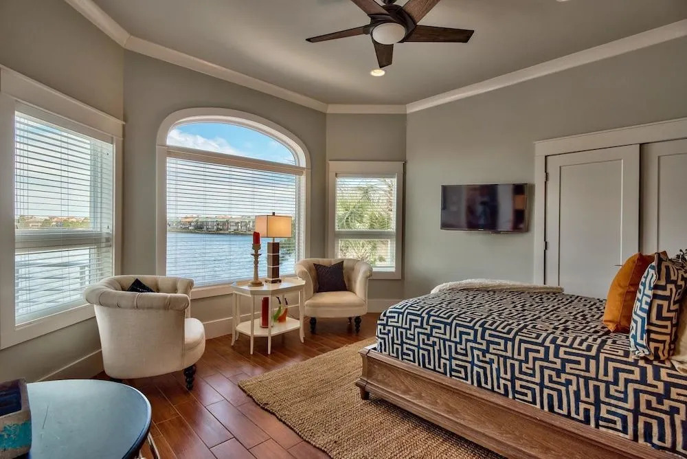 Sea E O 11 Bedroom Holiday Home by Five Star Properties