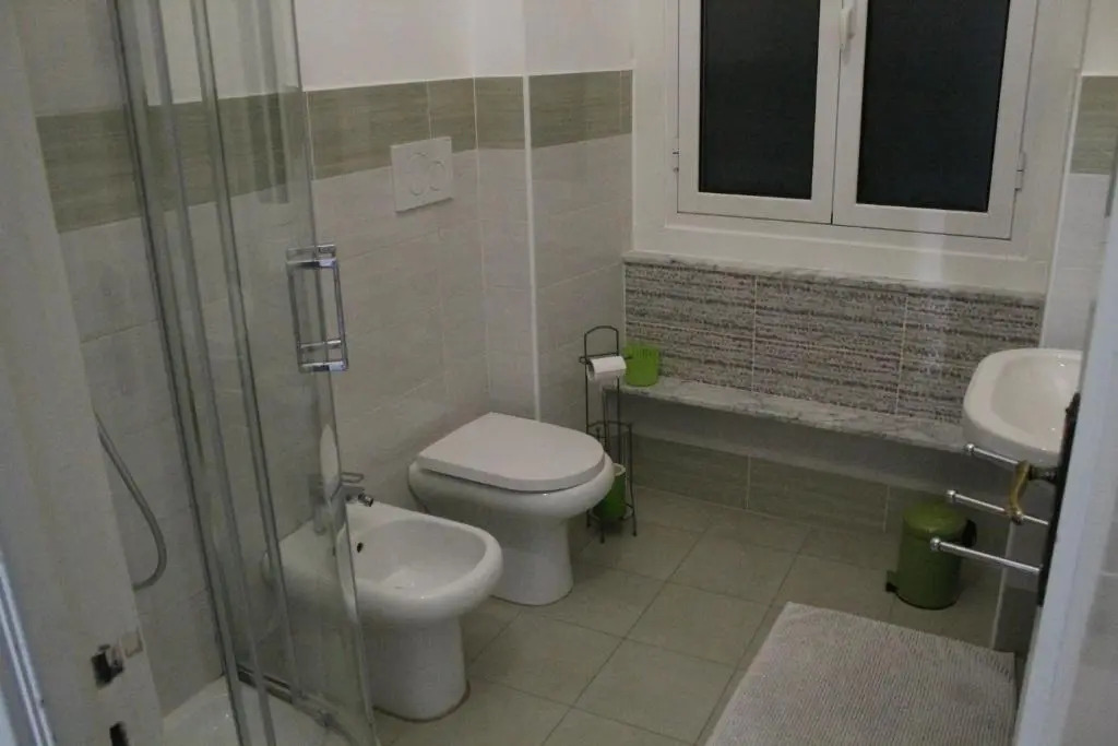 ROOMS 18A