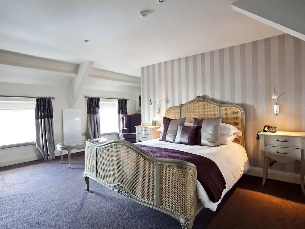 The Royal Hotel