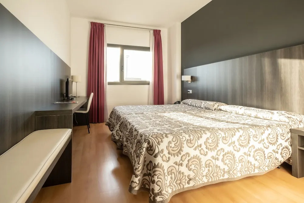 Hotel Abades Via Norte