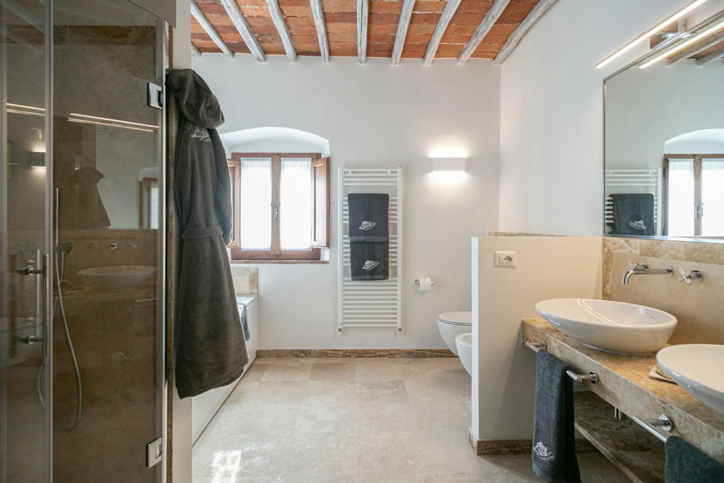 Casa allErta, villa with private pool