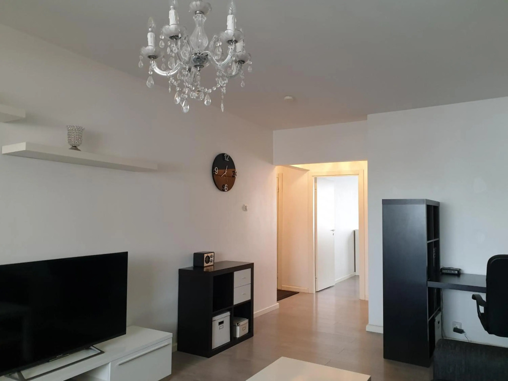 City Apartment Snellmaninkatu 22 A, yksityinen pistokkeellinen paikoitus sisältyy hintaan