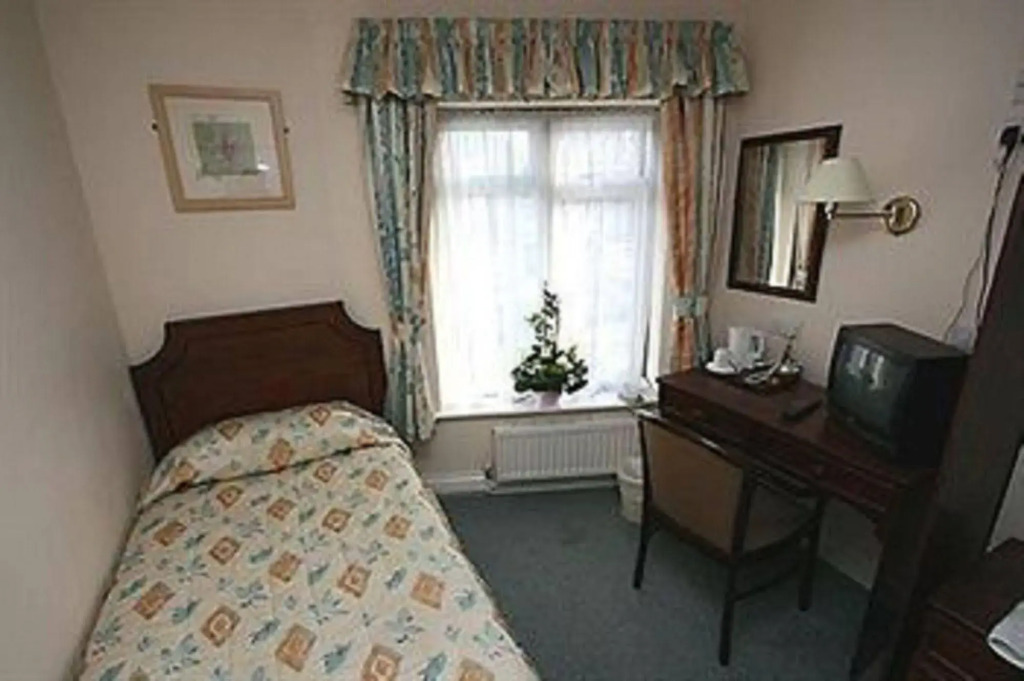 Warren Lodge