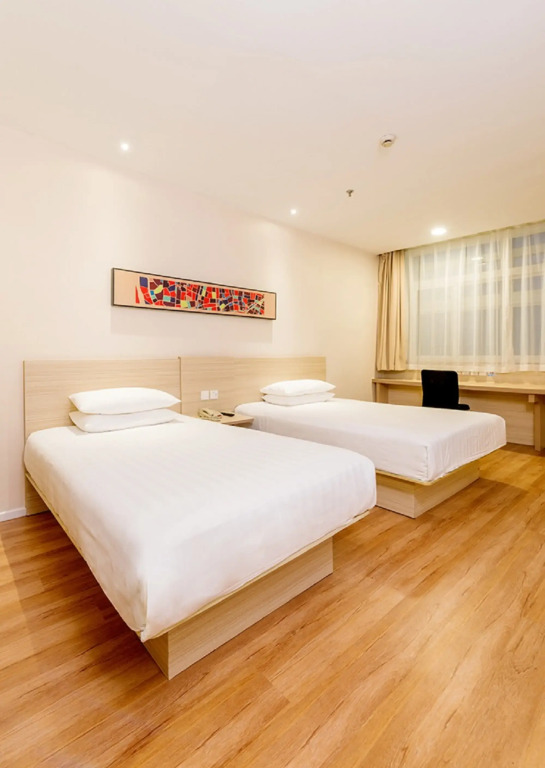 HanTing Hotel (Luoyang Sports Center)