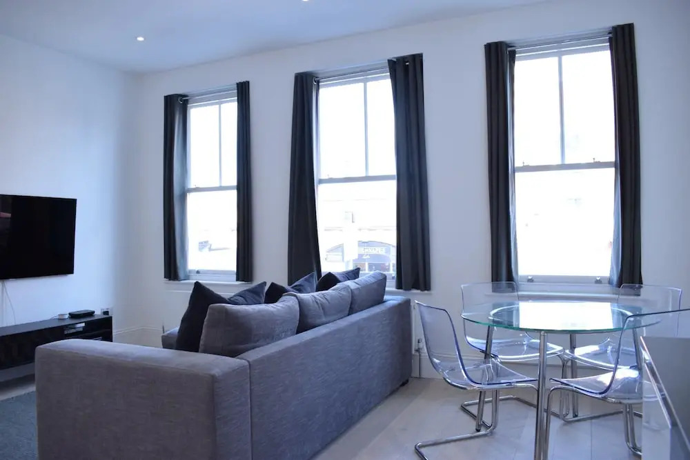 Spacious 1 Bedroom Apartment in Clapham