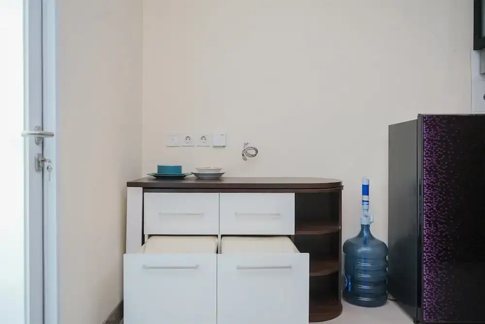 Comfort And Elegant Studio Apartment At B Residence