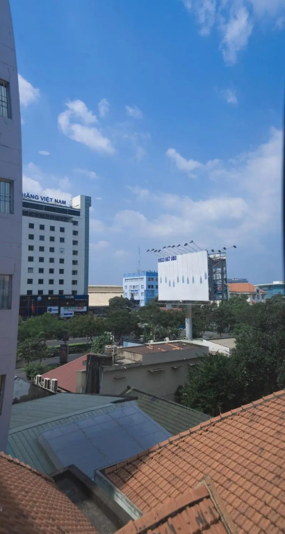 White Diamond Airport Hotel
