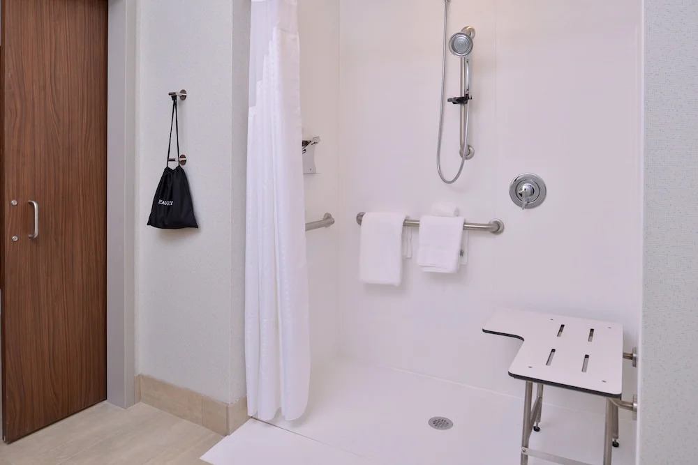 Holiday Inn Express & Suites - Mall of America - MSP Airport by IHG