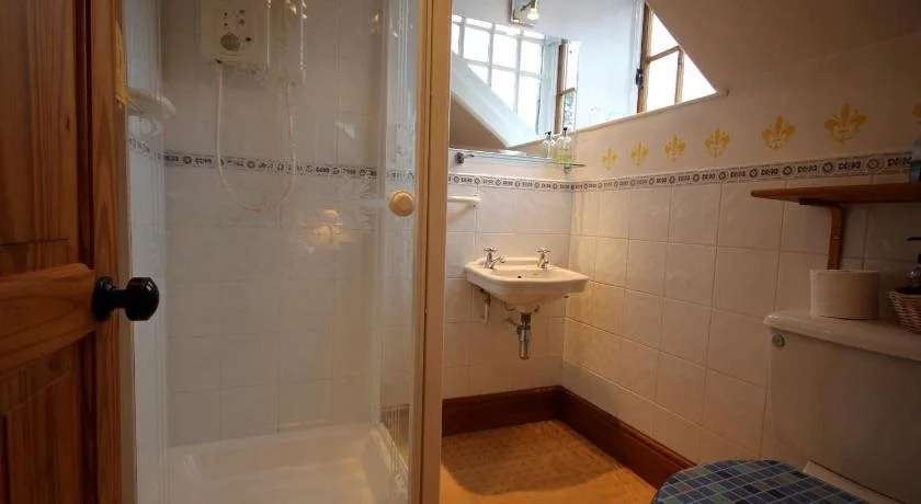 Ivy Bank Guest House - Room Only