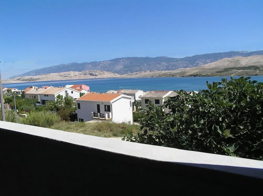 Apartments Huška