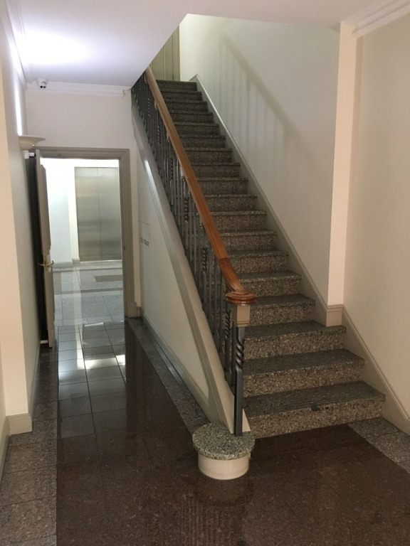 City Escape 3BD in Adelaides East End 5