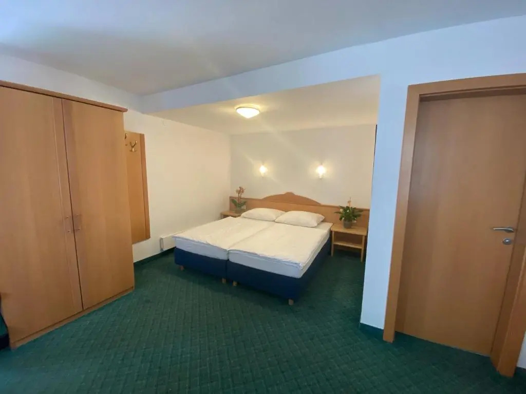 Apartment 54