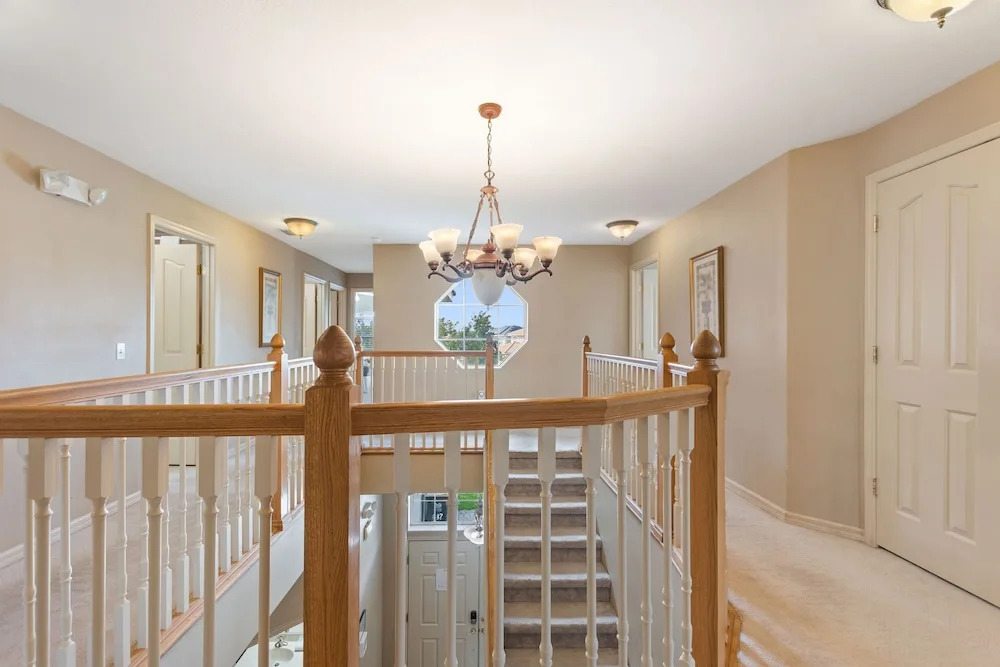 6 Bedroom Premium Home With Pool, Spa and Games Room #800