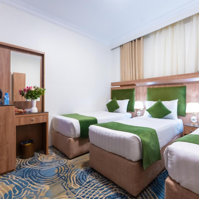 Hayah Plaza Hotel