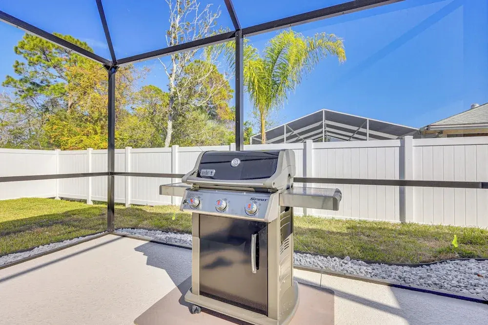 8 Mi to Flagler Beach: Home w/ Outdoor Dining!