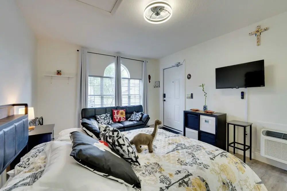 Gateway to Theme Parks! Davenport Studio w/ Pool