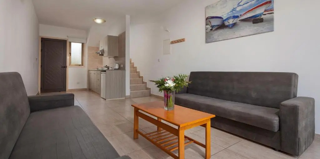 Penelope Beach Hotel Apts