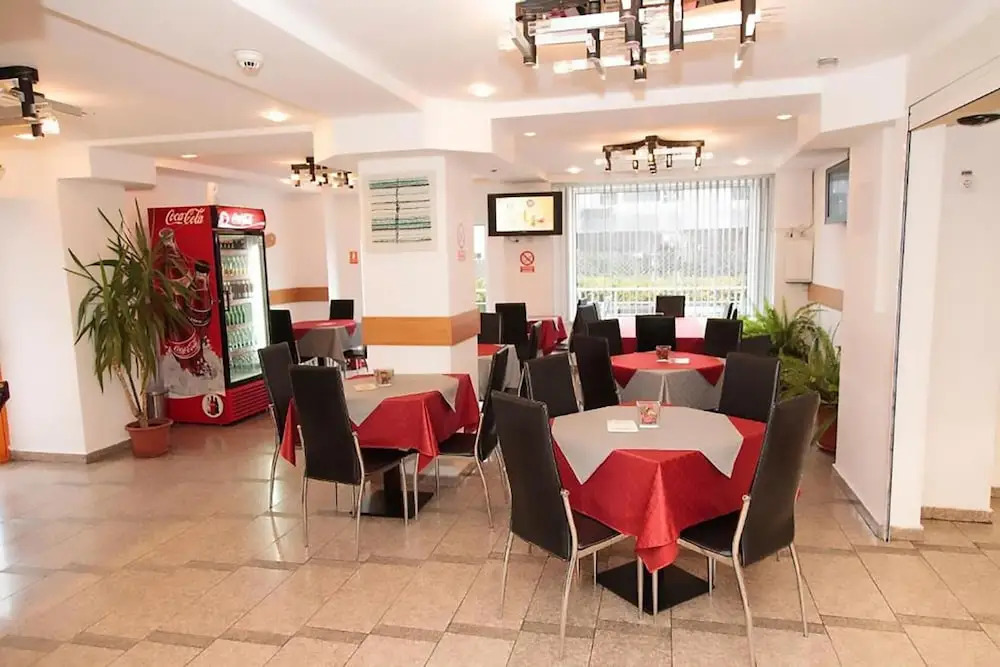 Plus Hotel