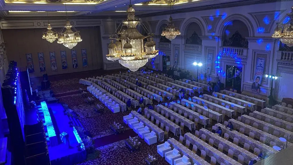 Grand Empire Palace Hotel