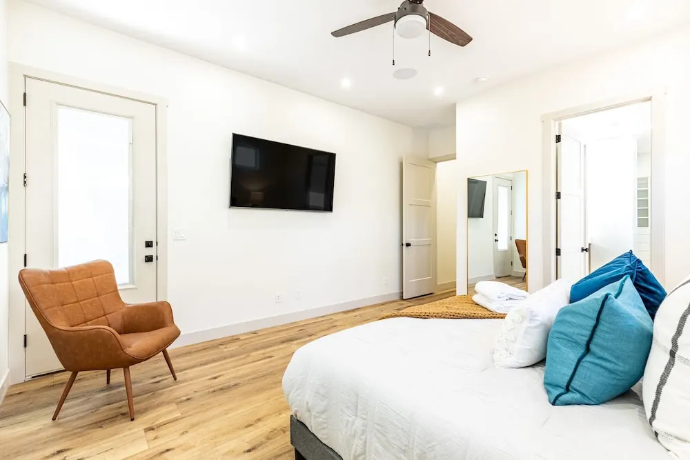 Sun Seeker 2 Bedroom Home by RedAwning
