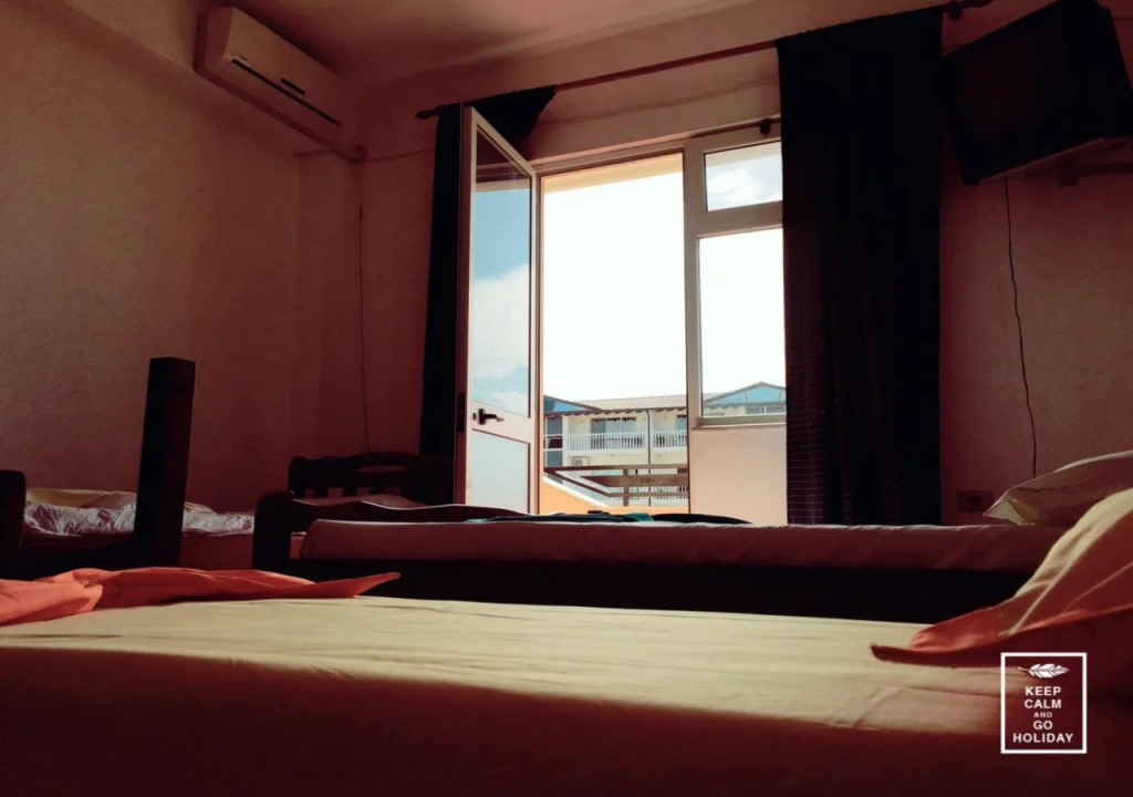 Hotel Droni