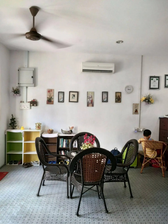 River One Residence - Hostel
