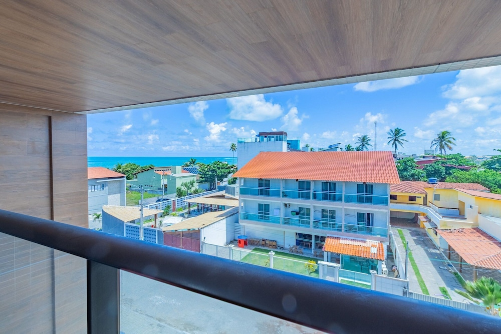 ORA Beach Residence by AFT