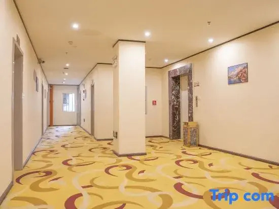Xinhua Hotel