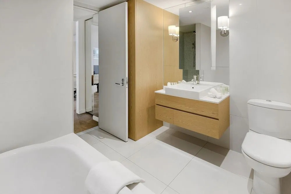 Edgewater 108
