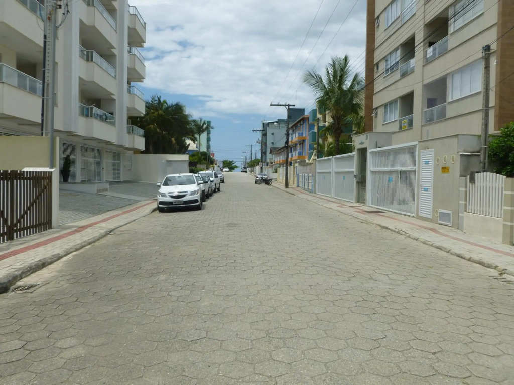 Apartamentos Bombinhas - 140 metros da Praia