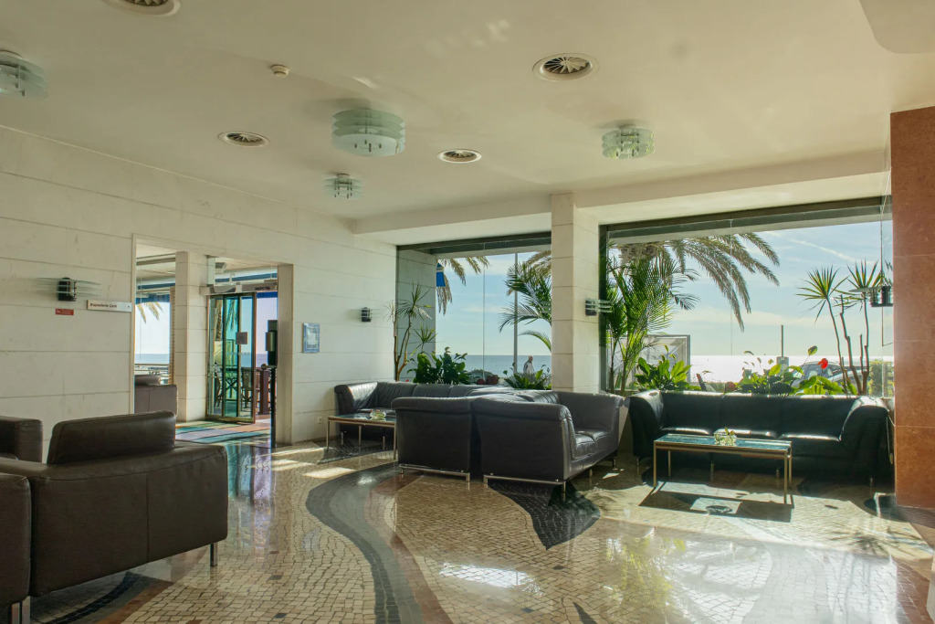 SANA Sesimbra Hotel