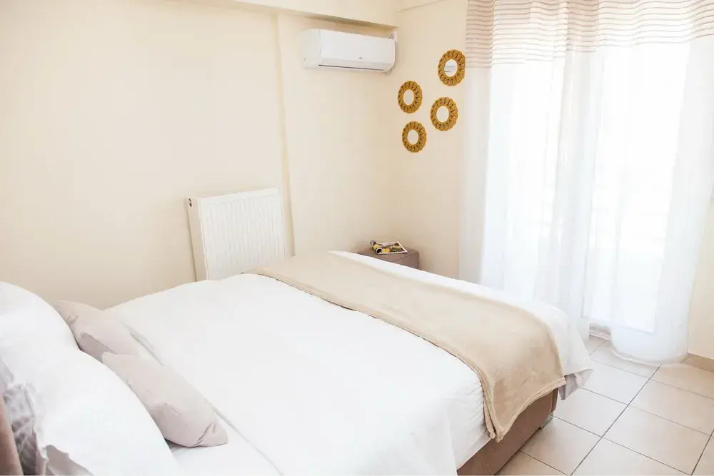 Glamour Rooftop Apartment near Athens
