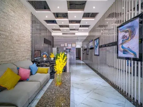 Buffet Hotel (Guiping Xishan Scenic Area)