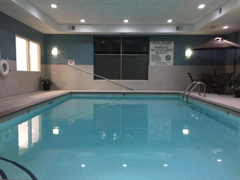 Holiday Inn Express Hotel & Suites Minneapolis-Downtown Convention Center by IHG