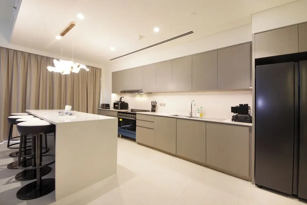 3BHK Sea View Near Palm Jumeirah Avani