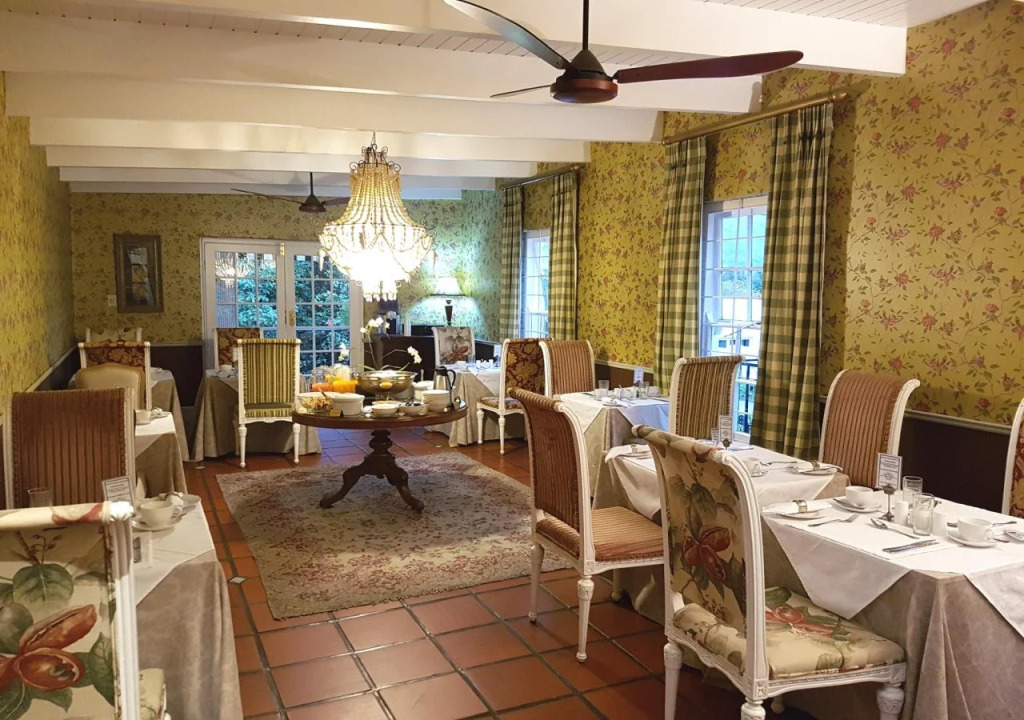 Maison Chablis Guest House