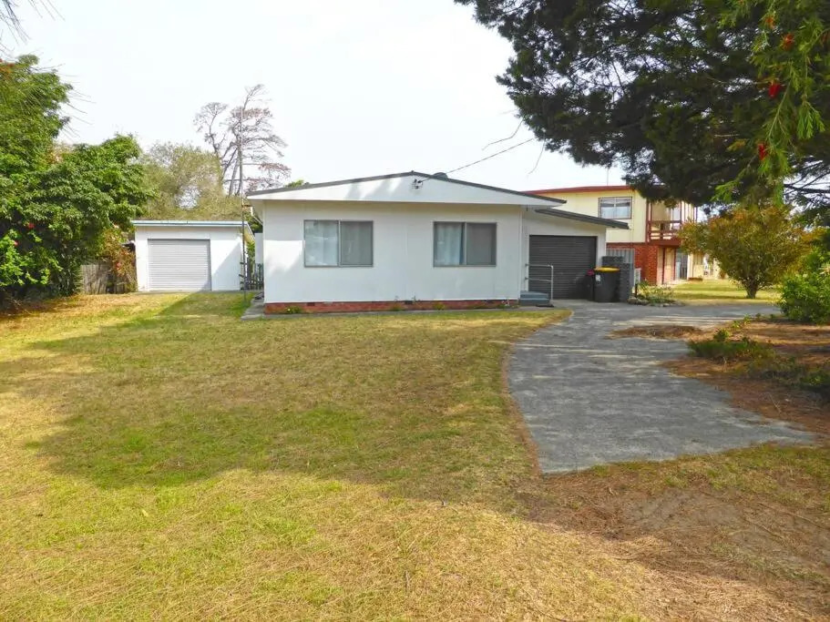 WEST2G - Viv's Place