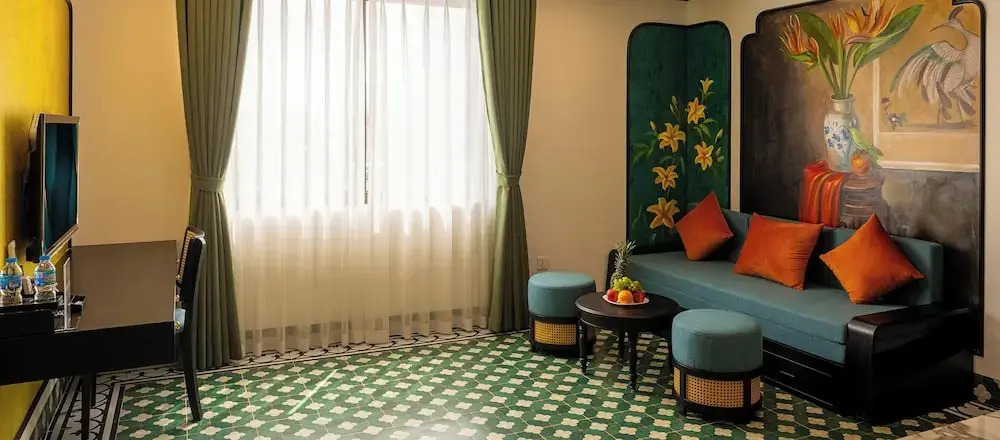 Nature Hotel - Ba Dinh