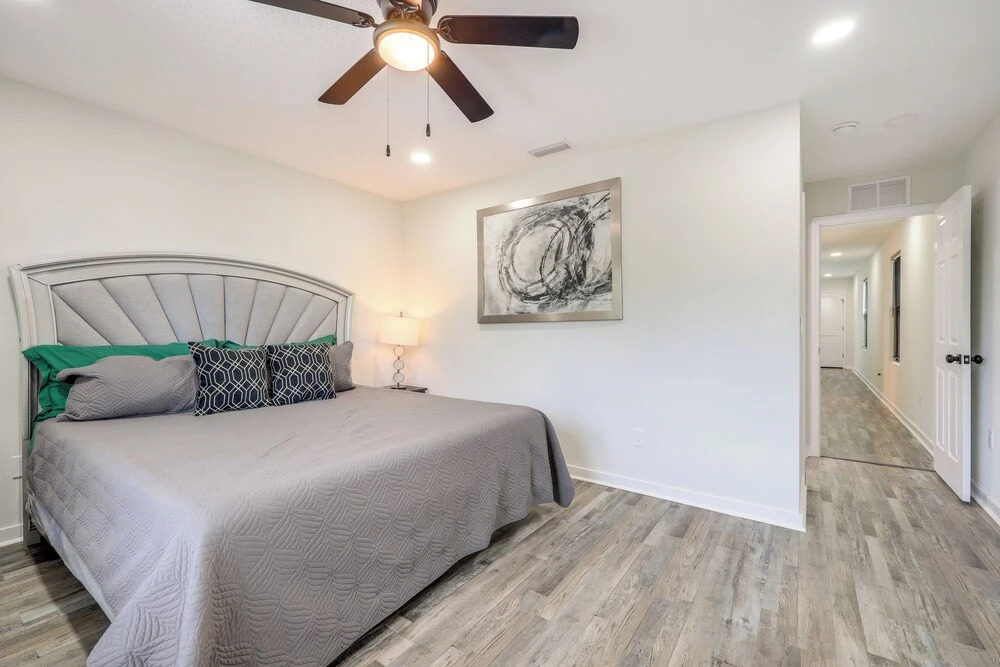 Walk to Stadiums & Dining: Pet-friendly Home