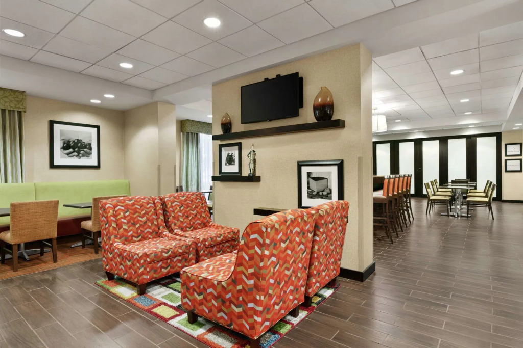 Hampton Inn Washington-Dulles Int'l Airport South