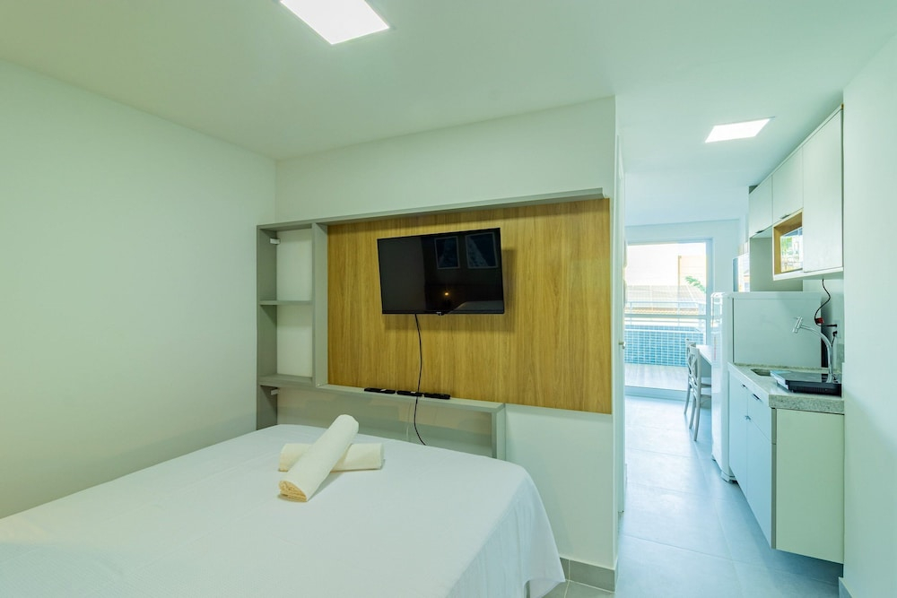 Ocean Blue #02 - Studio With Pool by Carpediem