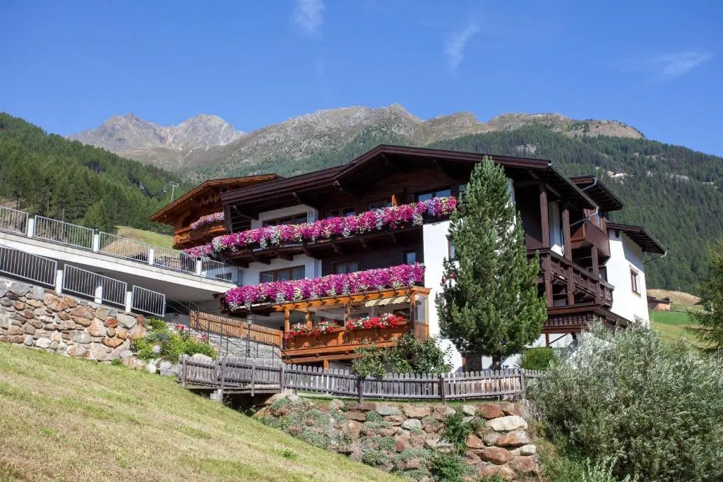 Apart Hotel Arno
