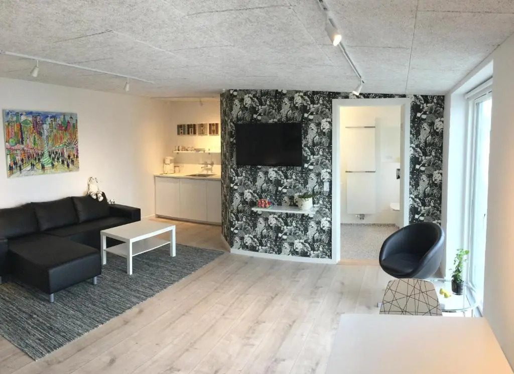 Lucky 3 Apartments