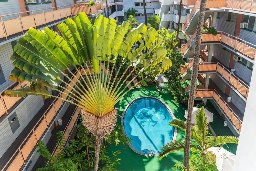 Budget Friendly 1bd/1ba Unit Near Int' Marketplace