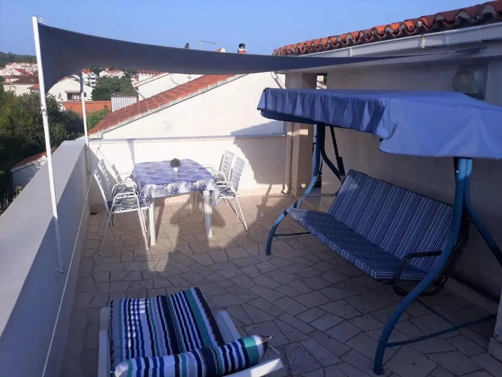 Apartment Nedjeljko - 150m from sea