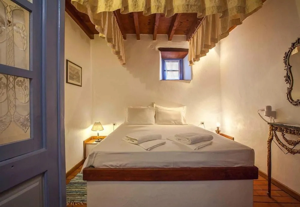Theologos Houses