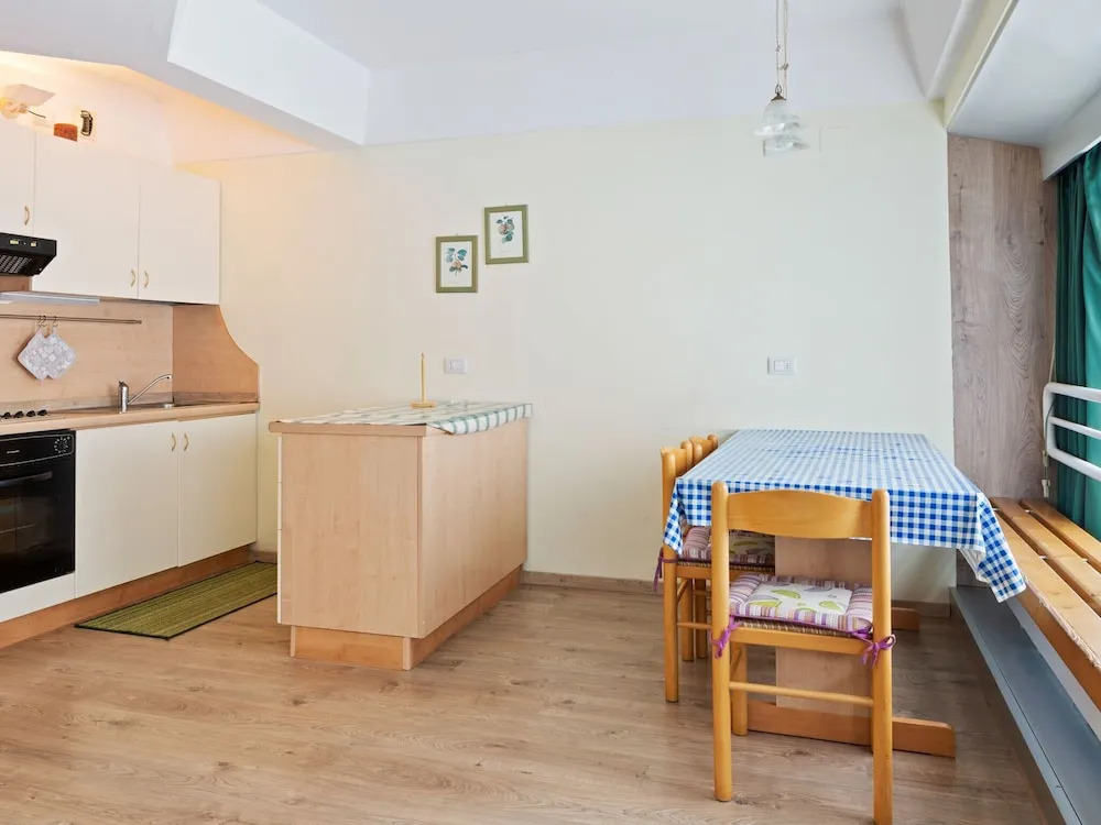 Decent Holiday Home in Mezzana With Garage